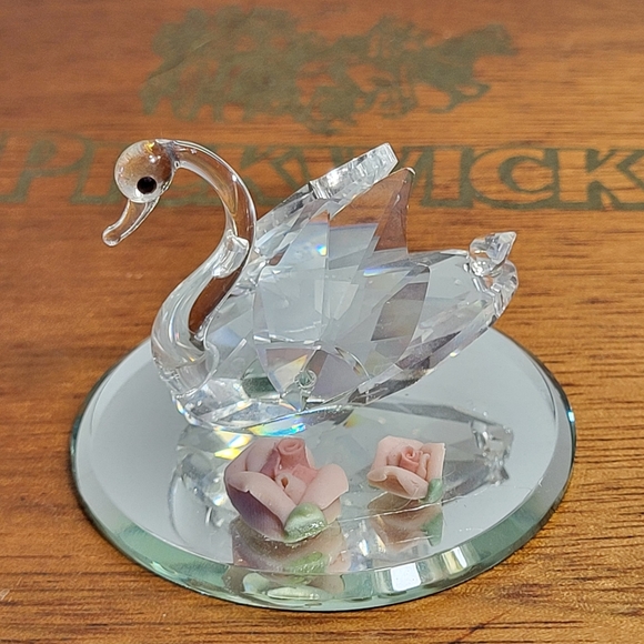 Vintage Minature Crystal Swan on Mirror Figurine - Picture 11 of 17